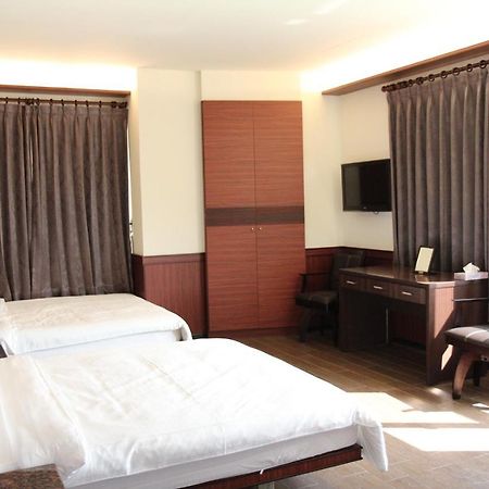 Lu Fang View Bed & Breakfast Дунган Екстериор снимка